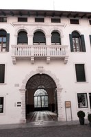 Palazzo Dolfin - particolare 01