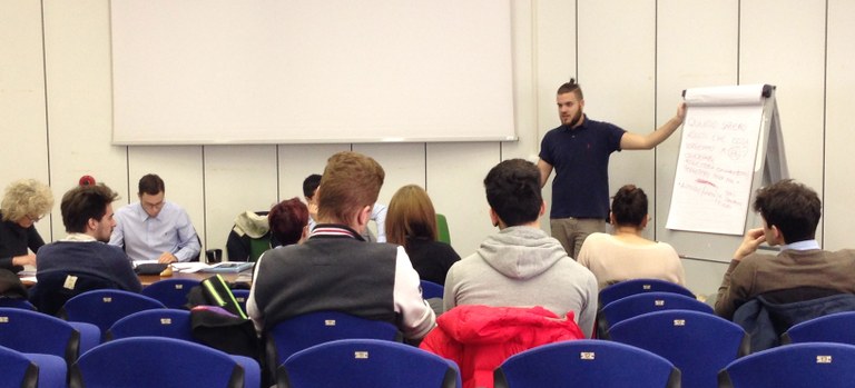 150319consultastudenti.jpg